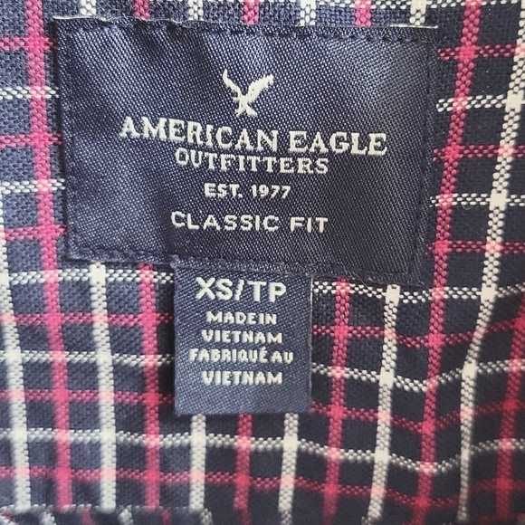 American Eagle Classic Fit Checkerd Button Down Shirt - Picture 5 of 7